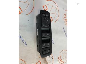 Used Multi-functional window switch Renault Scénic IV (RFAJ) 1.3 TCE 140 16V Price € 60,00 Margin scheme offered by DagParts