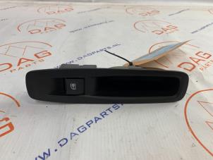 Used Electric window switch Renault Megane IV (RFBB) 1.5 Energy dCi 110 Price € 14,00 Margin scheme offered by DagParts