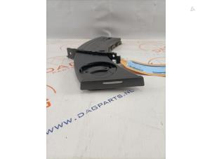 Used Cup holder BMW 3 serie (E92) 325i 24V Price € 20,00 Margin scheme offered by DagParts