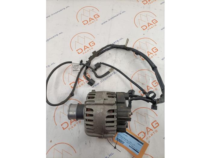Begagnade Dynamo Volkswagen Golf VII (AUA) 1.0 TSI 12V BlueMotion Pris € 70,00 Marginaltabell erbjuds av Dag Parts