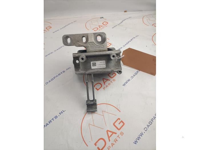 Used Engine mount Audi A3 Sportback (8VA/8VF) 1.6 TDI 16V Price € 29,00 Margin scheme offered by Dag Parts
