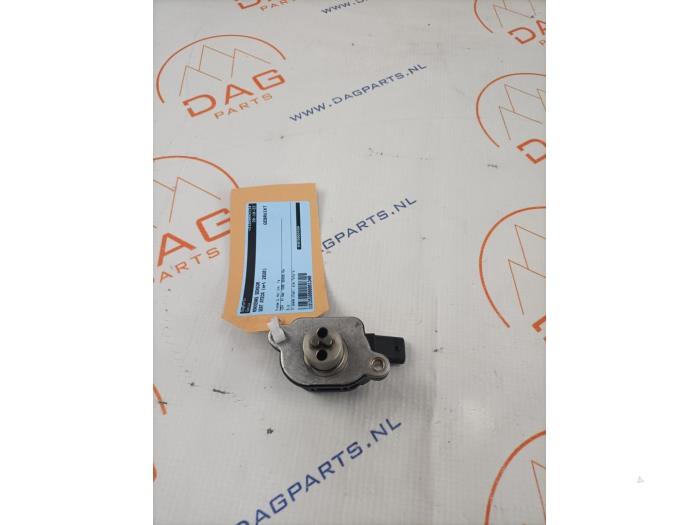 Begagnade Kamaxelsensor Seat Ateca (5FPX) 1.4 TSI 16V 4Drive Pris € 19,00 Marginaltabell erbjuds av Dag Parts