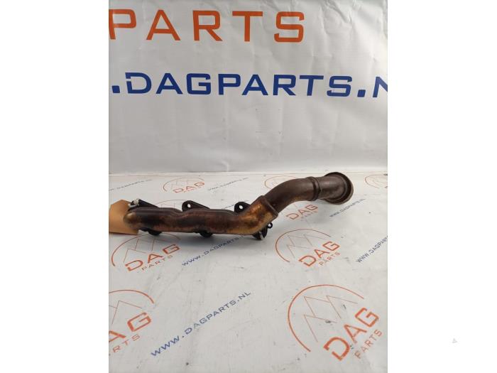 Exhaust manifold from a Mercedes-Benz C (W204) 3.0 C-350 CDI V6 24V 2011