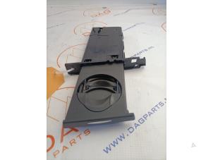 Used Cup holder BMW 3 serie (E92) 325i 24V Price € 20,00 Margin scheme offered by DagParts