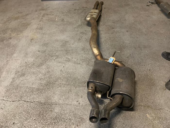 BMW 5-Serie Auspuff Mittel- + Enddämpfer Vorrat | ProxyParts.de