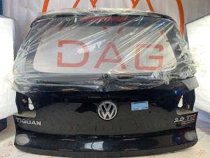 Used Tailgate Volkswagen Tiguan (5N1/2) 2.0 TDI 16V 4Motion Price € 150,00 Margin scheme offered by DagParts