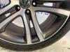 Llanta y neumático de un Volkswagen Tiguan (5N1/2) 2.0 TDI 16V 4Motion 2016