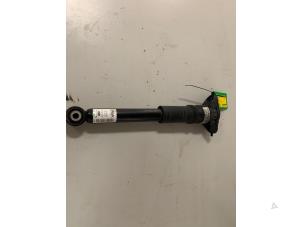 Used Rear shock absorber rod, right Opel Corsa F (UB/UH/UP) 1.2 Turbo 12V 100 Price € 39,99 Margin scheme offered by DVZ Carparts