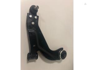 Used Front wishbone, right Ford Mondeo III Price € 40,00 Margin scheme offered by DVZ Carparts
