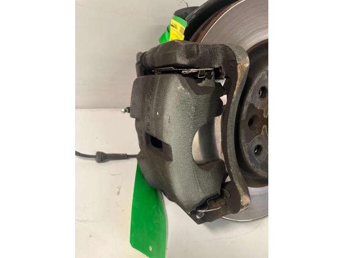 Gebrauchte Bremszange links vorne Nissan Qashqai (J11) 1.3 DIG-T 160 16V Preis € 50,00 Margenregelung angeboten von DVZ Carparts