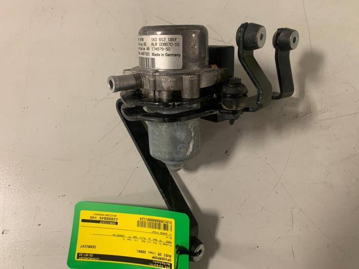Begagnade Boosterpump Audi Q5 (8RB) 2.0 TFSI 16V Quattro Pris € 14,94 Marginaltabell erbjuds av DVZ Carparts