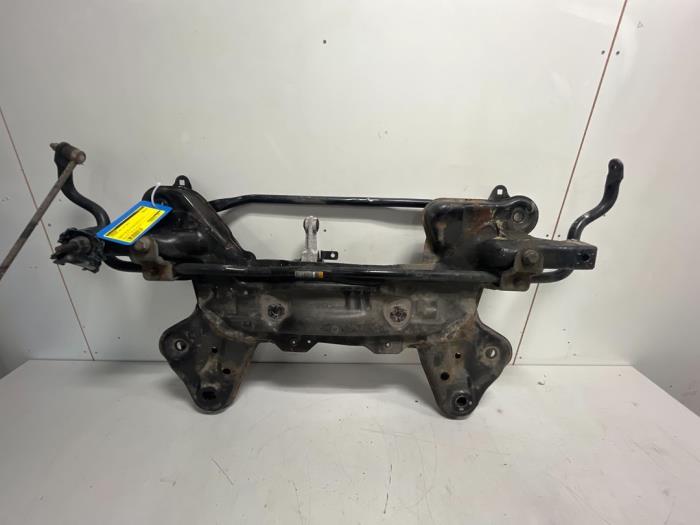 Usados Subchasis Citroen DS 3 Cabrio (SB) 1.2 12V PureTech 130 Precio € 125,00 Norma de margen ofrecido por DVZ Carparts