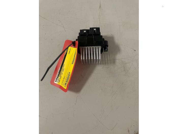 Używane Element grzewczy Ford Kuga III (DFK) 1.5 EcoBoost 12V 120 Cena € 40,00 Procedura marży oferowane przez DVZ Carparts