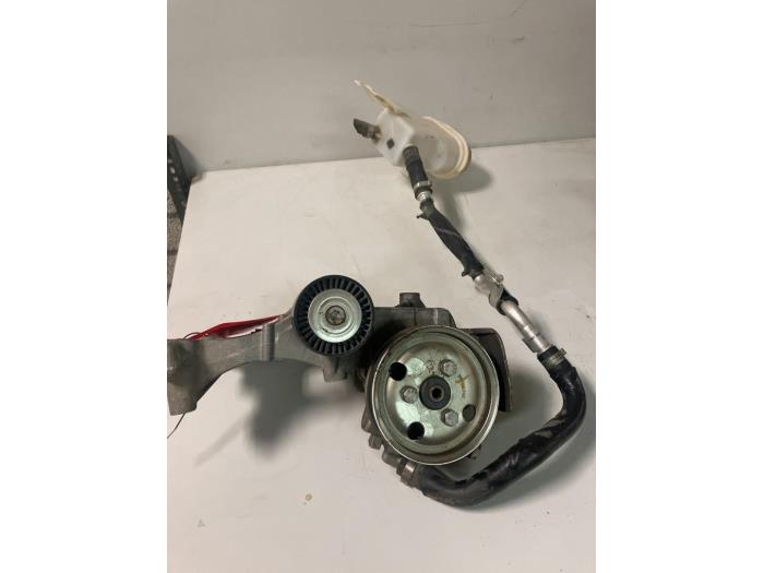 Usagé Pompe de direction Fiat Doblo Cargo (263) 1.6 D Multijet Prix € 125,00 Règlement à la marge proposé par DVZ Carparts