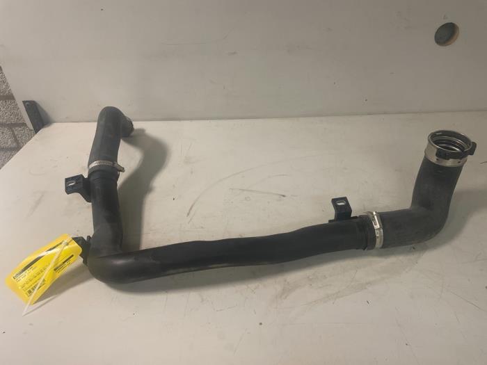 Gebrauchte Intercooler Schlauch Ford Kuga III (DFK) 1.5 EcoBoost 12V 120 Preis € 75,00 Margenregelung angeboten von DVZ Carparts