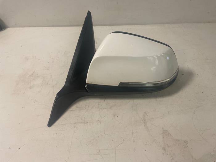 Wing mirror, left from a BMW 2-Serie 2021