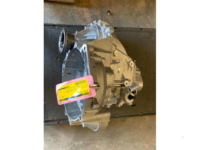 Usagé Boîte de vitesse Volkswagen Golf VIII (CD1) 1.5 eTSI 16V Prix € 650,00 Prix TTC proposé par DVZ Carparts