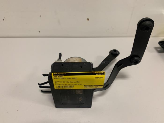 Begagnade ABS-pump Ford Fiesta 7 1.1 Ti-VCT 12V 85 Pris € 229,90 Inklusive moms erbjuds av DVZ Carparts