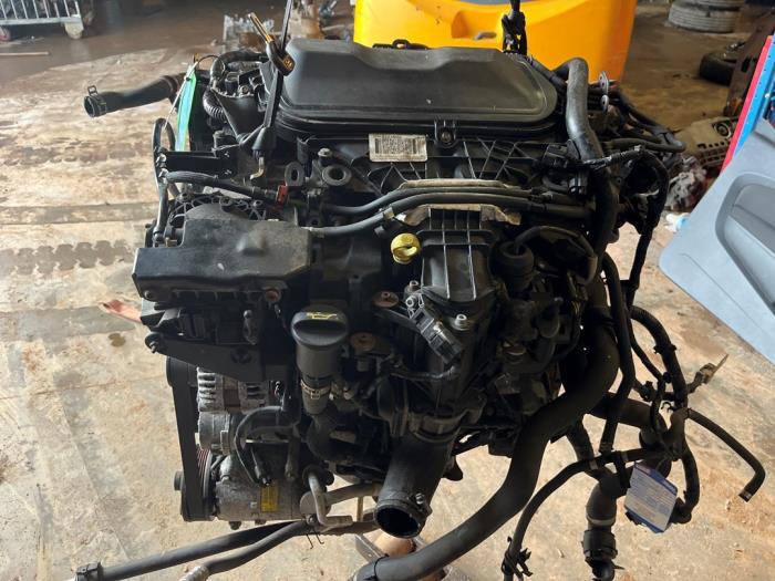 Engine from a Ford Kuga I 2.0 TDCi 16V 140 4x4 2012