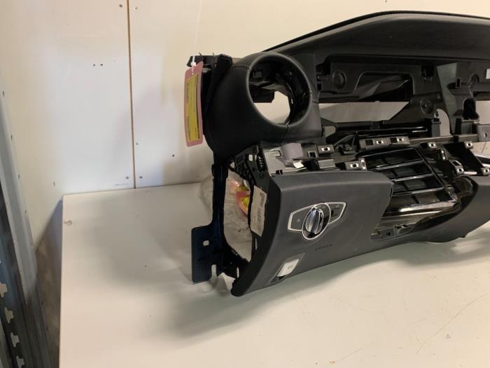 Dashboard Mercedes E AMG 3.0 E-53 AMG EQ Boost 24V 4-Matic+ - A2138600202
