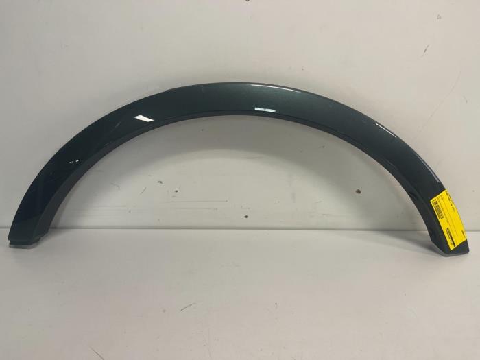 Wheel arch strip from a Ford Kuga II 1.5 EcoBoost 16V 182 4x4 2017
