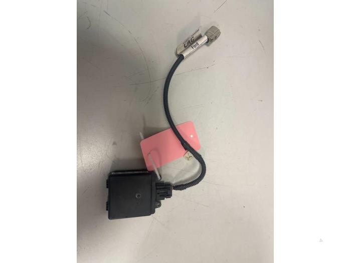Begagnade Dödvinkelsensor Ford Kuga II 1.5 EcoBoost 16V 182 4x4 Pris € 99,99 Marginaltabell erbjuds av DVZ Carparts