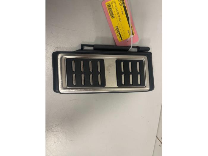 Używane Stopien Audi RS 3 Limousine (8VS/8VM) 2.5 TFSI 20V Quattro Cena € 20,00 Procedura marży oferowane przez DVZ Carparts