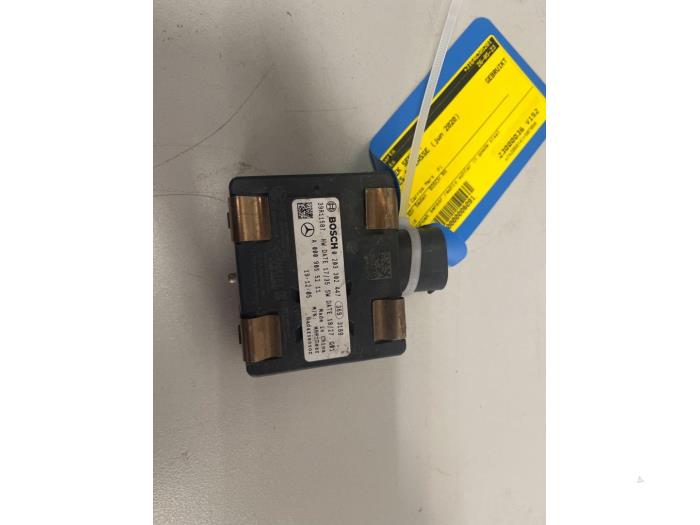 Begagnade Dödvinkelsensor Mercedes C (W205) C-220d 2.0 Turbo 16V Pris € 272,24 Inklusive moms erbjuds av DVZ Carparts