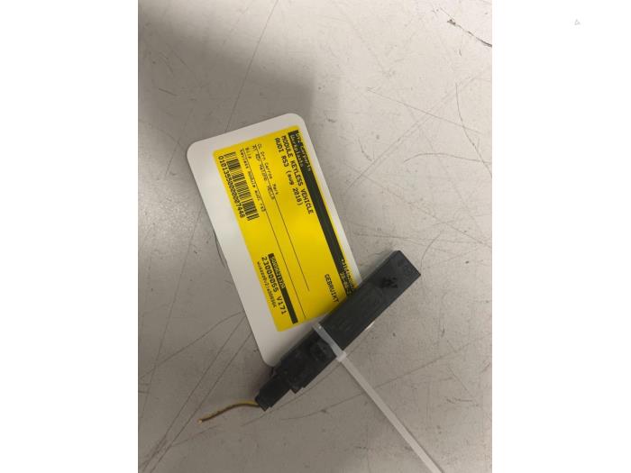 Używane Modul keyless vehicle Audi RS 3 Sportback (8VA/8VF) 2.5 TFSI 20V Quattro Cena € 9,99 Procedura marży oferowane przez DVZ Carparts