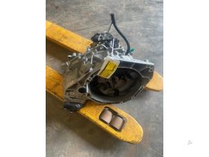 Used Gearbox Renault Captur II (RJB) 1.0 TCe 90 12V Price € 665,50 Inclusive VAT offered by DVZ Carparts