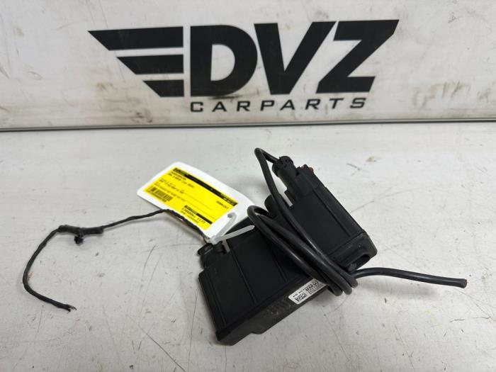 Używane Komputer pokladowy BMW 3 serie Touring (F31) 318i 1.5 TwinPower Turbo 12V Cena € 19,89 Procedura marży oferowane przez DVZ Carparts