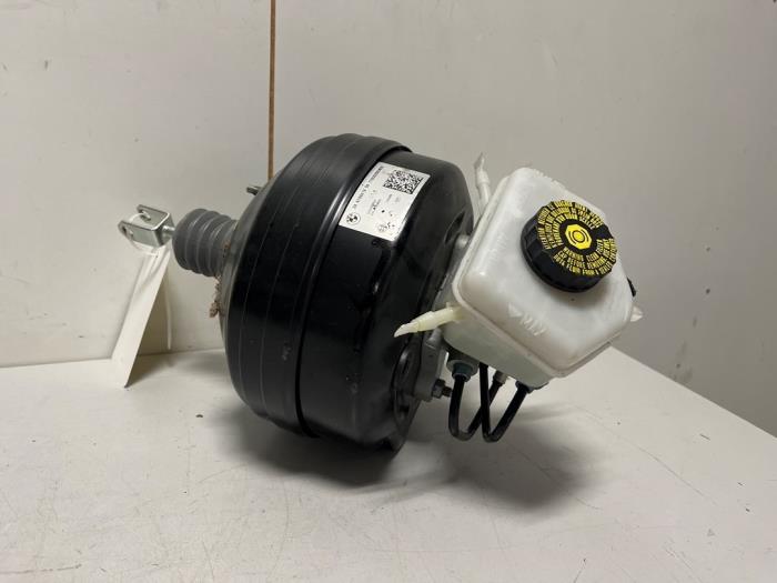 Usagé Servo frein BMW 3 serie Touring (F31) 318i 1.5 TwinPower Turbo 12V Prix € 149,99 Règlement à la marge proposé par DVZ Carparts