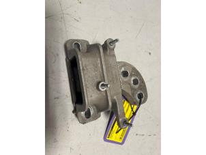 Used Engine mount Ford Fiesta 7 1.1 Ti-VCT 12V 75 Price € 54,45 Inclusive VAT offered by DVZ Carparts