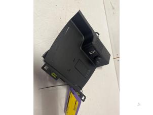Used 12 volt connection Ford Focus 4 Wagon 1.5 EcoBlue 120 Price € 24,19 Inclusive VAT offered by DVZ Carparts
