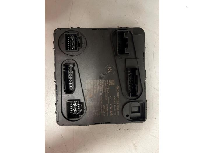 Używane Sterownik Body Control Audi A6 Avant (C8) 2.0 40 TDI Mild Hybrid Cena € 181,50 Z VAT oferowane przez DVZ Carparts