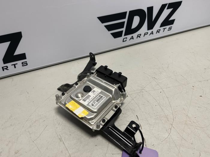 Used Engine management computer Hyundai i30 (GDHB5) 1.4 16V Price € 99,99 Margin scheme offered by DVZ Carparts