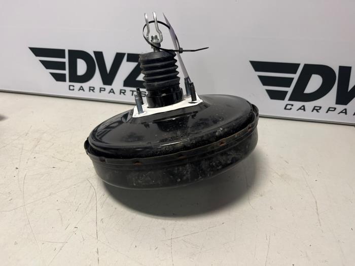 Usagé Assistant de freinage Hyundai i30 (GDHB5) 1.4 16V Prix € 49,99 Règlement à la marge proposé par DVZ Carparts