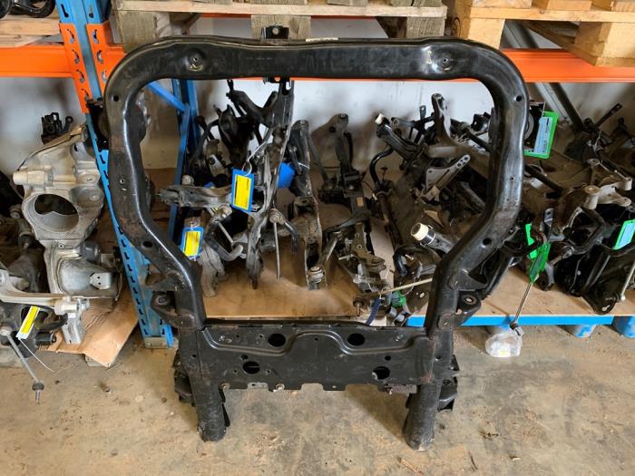 Usagé Faux châssis Volkswagen Transporter/Caravelle T6 2.0 TDI DRF Prix € 450,00 Prix TTC proposé par DVZ Carparts