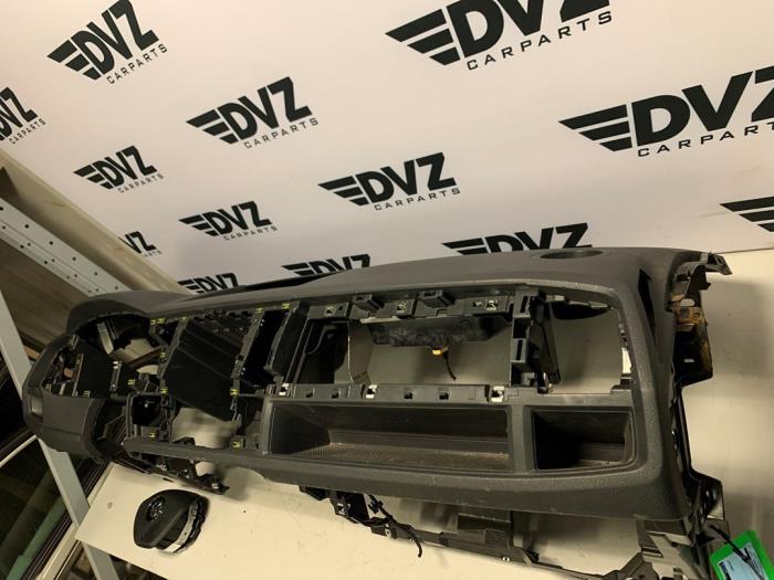 Airbag set + dashboard van een Volkswagen Transporter/Caravelle T6 2.0 TDI DRF 2018