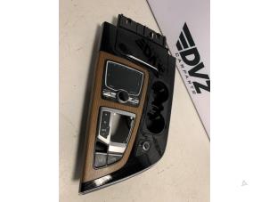 Usagé Panneau de commandes navigation Audi Q7 (4MB/4MG) 3.0 TDI V6 24V Prix € 499,99 Règlement à la marge proposé par DVZ Carparts