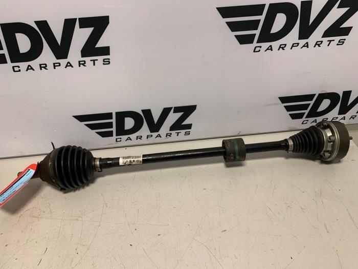 Front drive shaft, right from a Seat Ibiza V (KJB) 1.5 TSI Evo 16V 2018