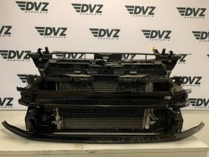 Używane Zestaw chlodnicy Volkswagen Golf VIII (CD1) 1.4 TSI eHybrid 16V Cena € 850,00 Procedura marży oferowane przez DVZ Carparts