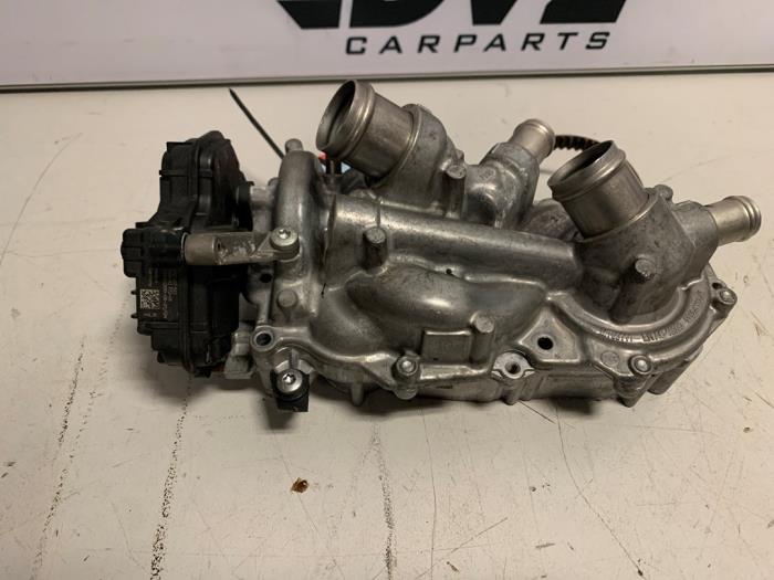 Używane Pompa wodna Seat Leon (KLB) 1.5 eTSI 16V Cena € 75,00 Procedura marży oferowane przez DVZ Carparts
