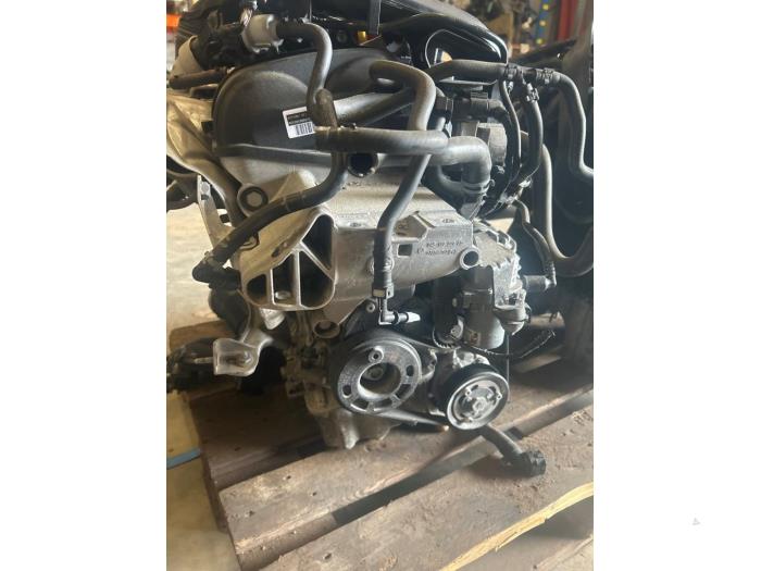 Engine from a Seat Ateca (5FPX) 1.0 TSI 12V 2017