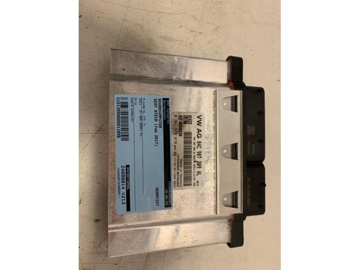 Usagé Ordinateur de bord Seat Ateca (5FPX) 1.0 TSI 12V Prix € 125,00 Règlement à la marge proposé par DVZ Carparts