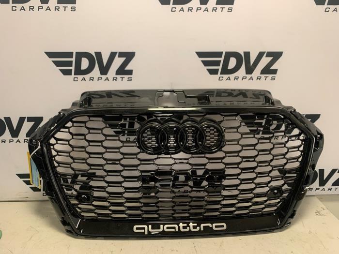 Używane Grill Audi RS3 Cena € 699,99 Procedura marży oferowane przez DVZ Carparts