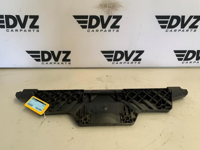 Begagnade Diffuser, bakre stötfångare Audi Q7 (4MB/4MG) 3.0 TDI V6 24V Pris € 35,00 Marginaltabell erbjuds av DVZ Carparts