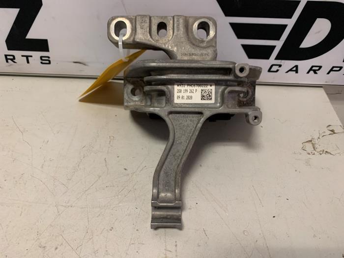 Usagé Support moteur Volkswagen Polo VI (AW1) 2.0 GTI Prix € 42,00 Règlement à la marge proposé par DVZ Carparts