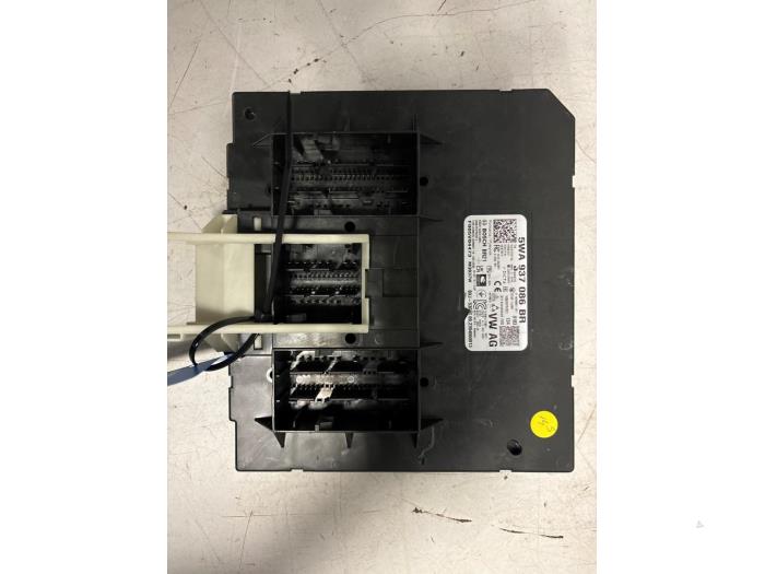 Używane Sterownik Body Control Volkswagen Golf VIII (CD1) 1.5 eTSI 16V Cena € 119,98 Z VAT oferowane przez DVZ Carparts