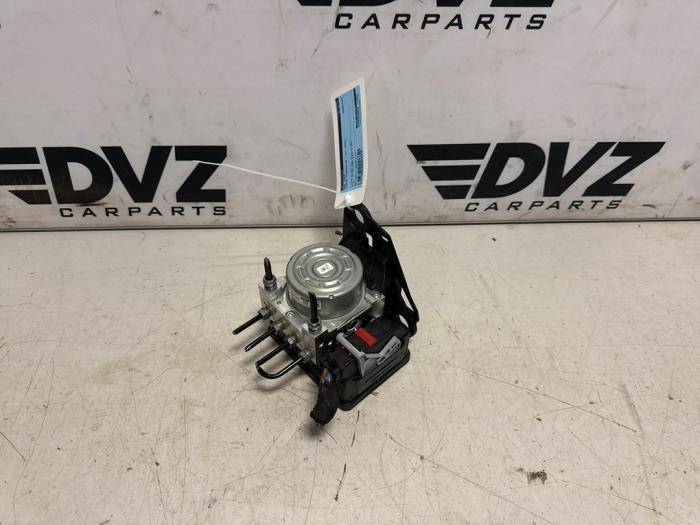Begagnade ABS-pump Cupra Formentor Pris € 249,99 Inklusive moms erbjuds av DVZ Carparts